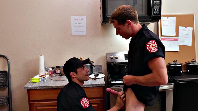 Muscular coworkers bareback after blowjob