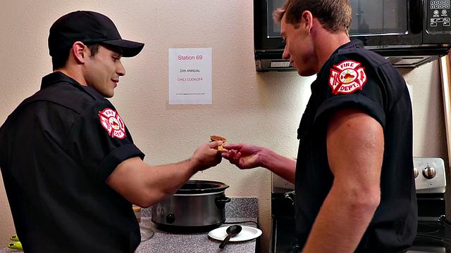 Muscular coworkers bareback after blowjob