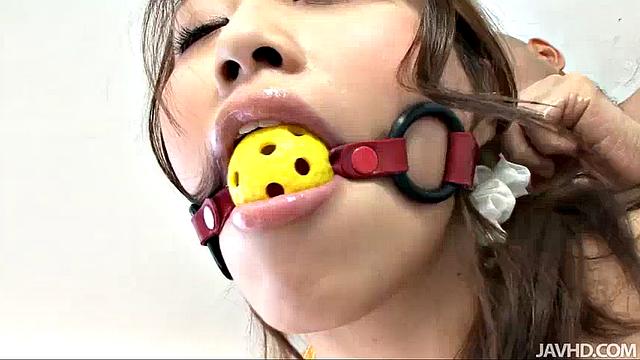 亀甲縛りで大量潮吹き～みづき伊織