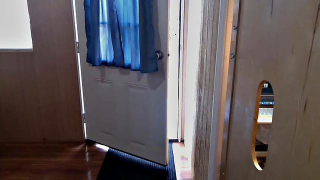Construction Guy Tries My Gloryhole