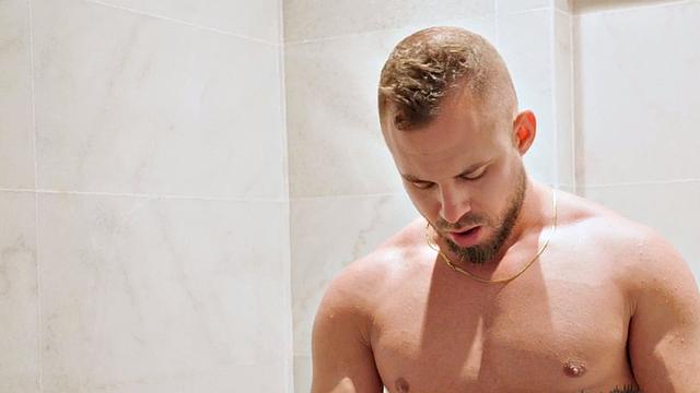 Anal jocks enjoy barebacking 3way till cum in mouth