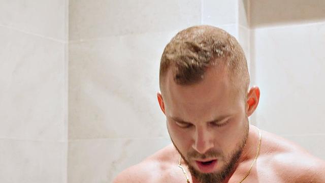 Anal jocks enjoy barebacking 3way till cum in mouth