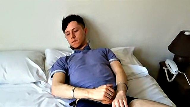 Брэд пробует жёсткий член! - Брэд Холт