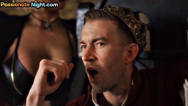 Когда большая попа заводит любовника верхом, а он не успевает отдышаться - вот она, романтика для взрослых.