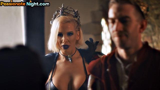 Cumthirsty big babe bouncing hard