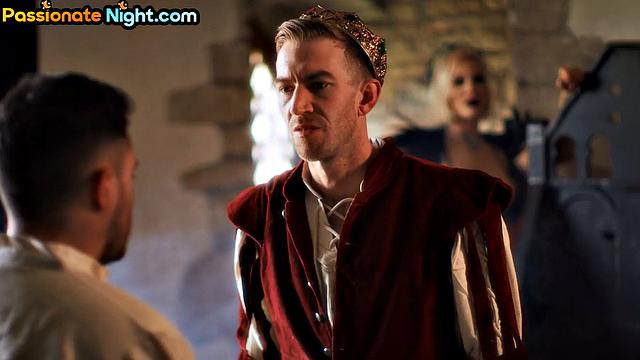 Cumthirsty big babe bouncing hard