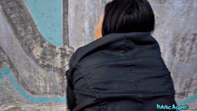 Big ebony Latina public sex