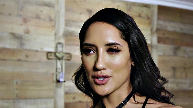 Beauty and the Priest Vo e3