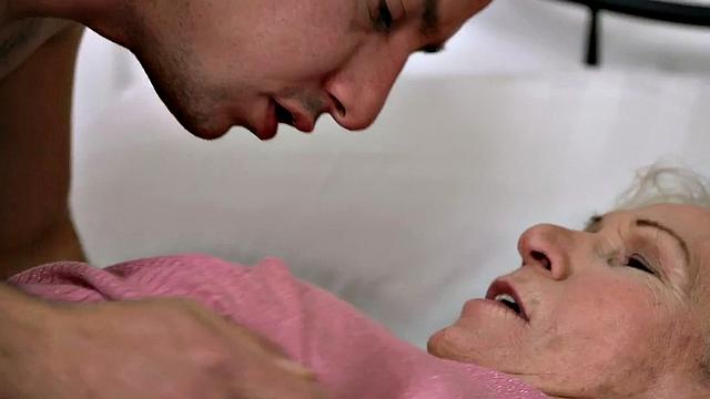 Hairy granny loves hardcore fucking in wet pussy