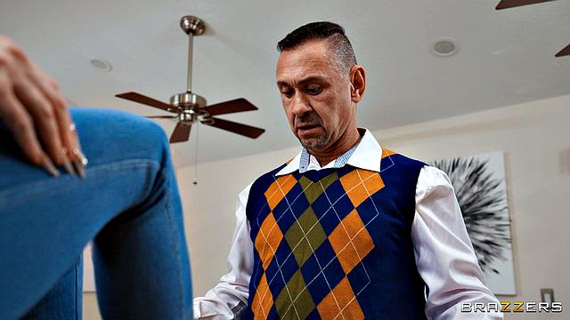 Electrifying Bored Housewife