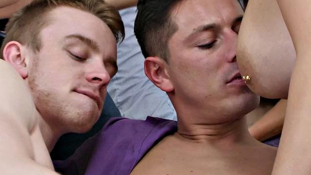 Babes riding bisexuals after cocksucking in erotic group