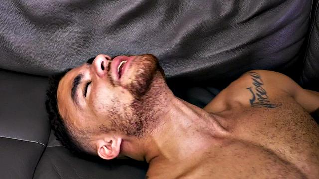 Ebony stud rimmed and drilled by African BF till cumshot