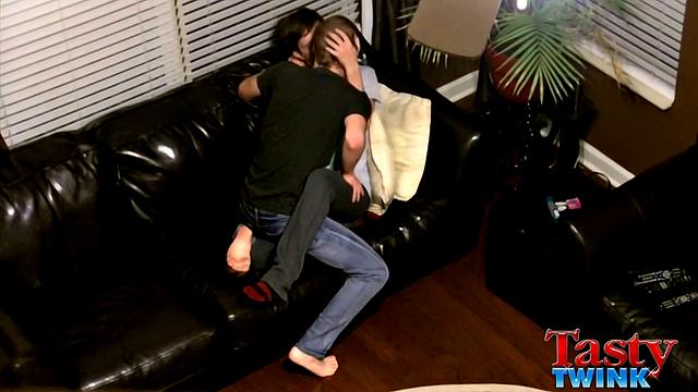 Erik Reese And Chad Frost Fuck on the Couch