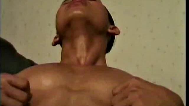 Enjoy this hot and satisfying solo, as it starts off with a photo shoot of gay Asian muscle man Vu. He shows off his form, does exercises and weight lifting, then gets comfortable to beat off.