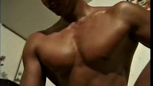 Enjoy this hot and satisfying solo, as it starts off with a photo shoot of gay Asian muscle man Vu. He shows off his form, does exercises and weight lifting, then gets comfortable to beat off.