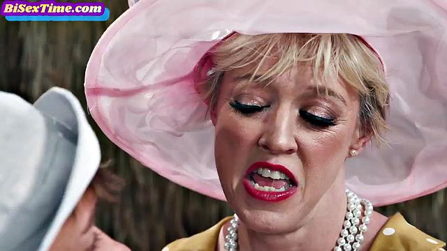 Big-titted MILF eaten out in bisex 3some