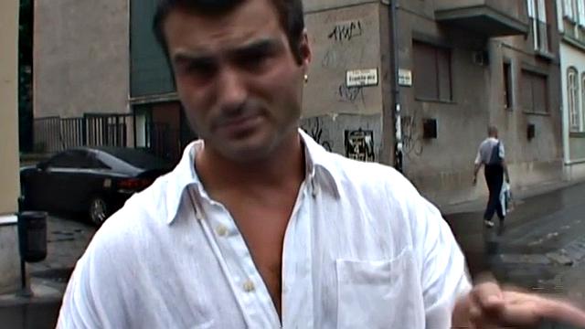 Teen hottie masturbates and gapes her with sex toys