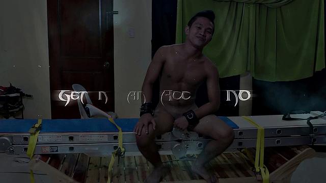 Hot Niko Tied, Tickled