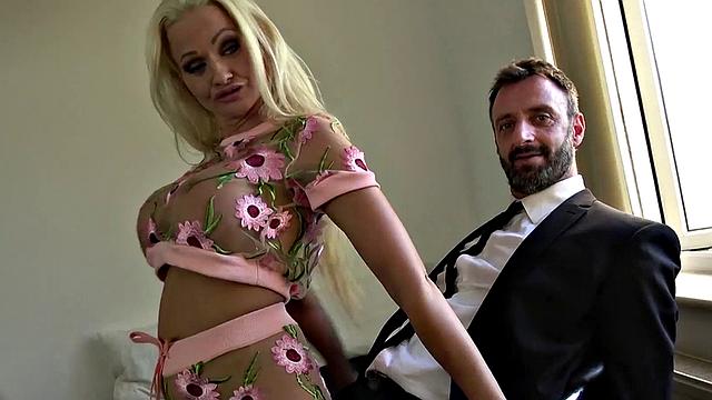 SMilf Cindy Sun gets destroyed Pascal