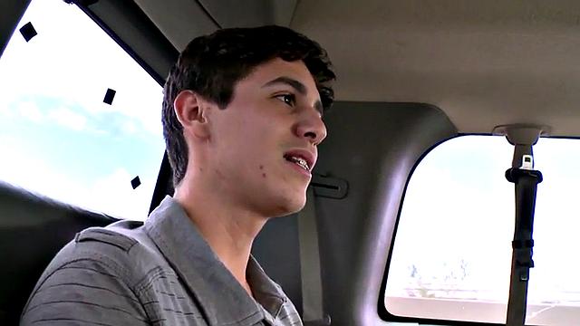 Fooled 21yo twink fucks gay butt in pickup van