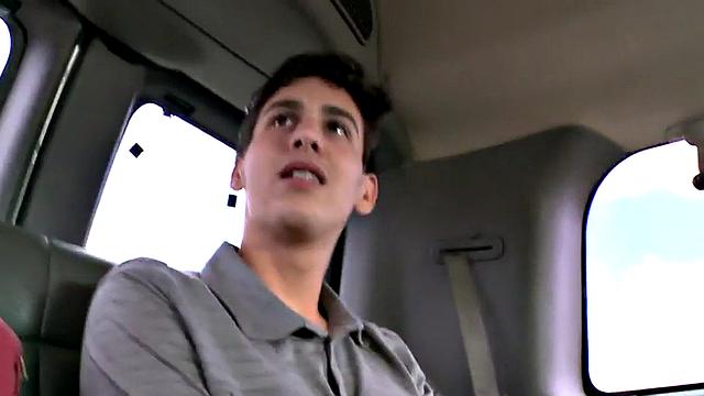Fooled 21yo twink fucks gay butt in pickup van