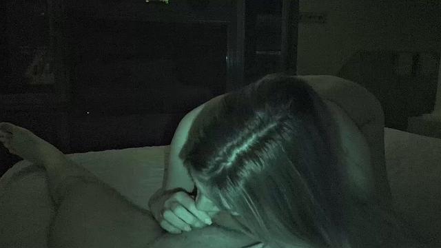 Николь Рей начинает утро с минета и кончи на лицо