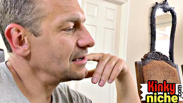 Amateur big-titted babe titsfucking