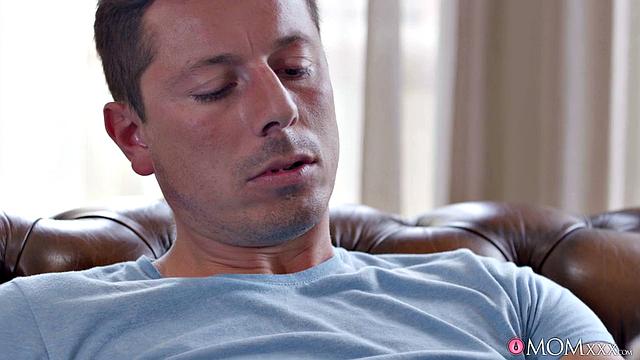 Naughty couple breaks lockdown rules