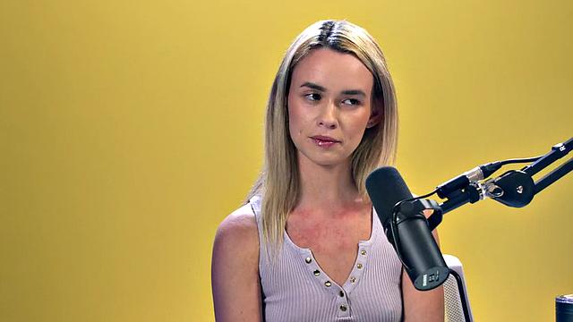 Petite babe rubbing her hairy muff after casting