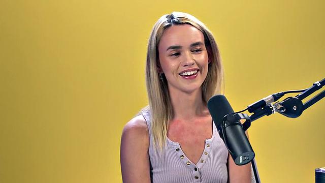 Petite babe rubbing her hairy muff after casting