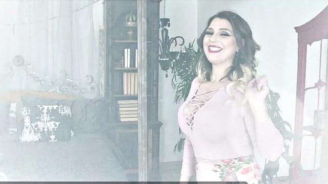 Aurora Rose: Jiggly & Bouncy