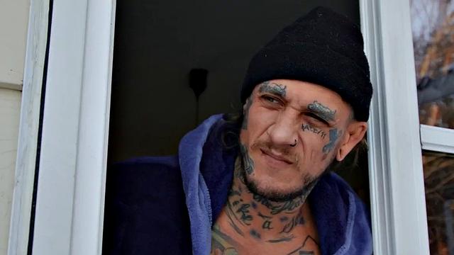 Dominant Snowman barebacks stud in tight asshole