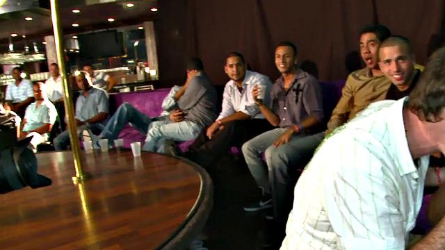 Partying amateurs spoil strippers