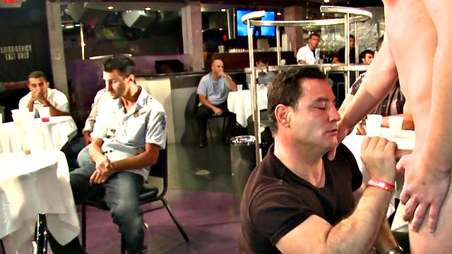 Partying amateurs spoil strippers