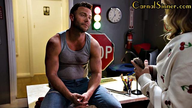 Cockhungry babe loves deepthroating