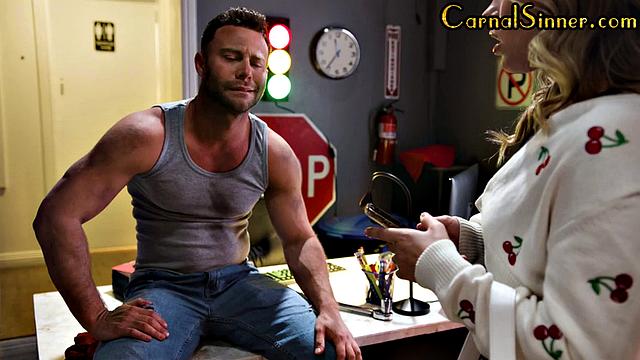 Cockhungry babe loves deepthroating