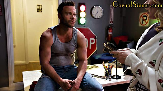 Cockhungry babe loves deepthroating