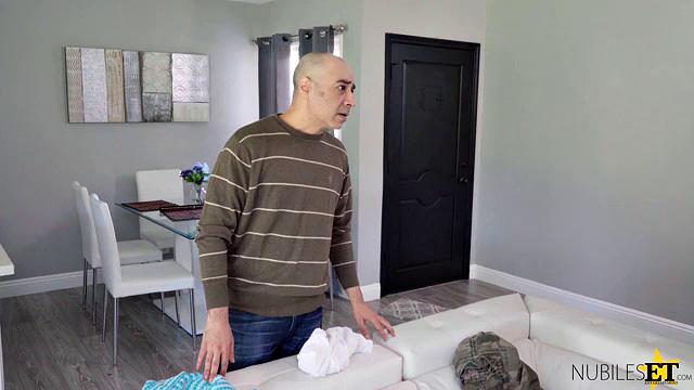 Mary Got Popped - S3:E8