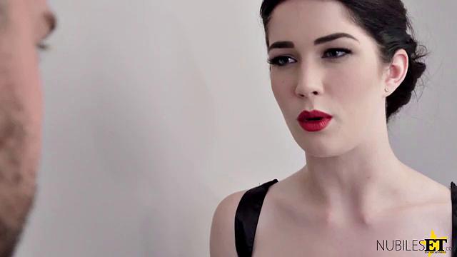 Mary Got Popped - S3:E8