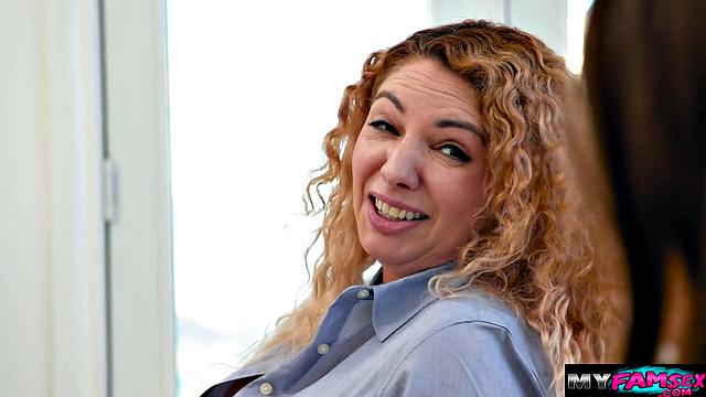 Кики Д'Эйр наблюдает, как Афтен Опал трахается с Мэттом Кэшем на глазах у мачехи.