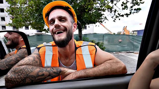 Straight amateur worker fucks ass in public van outdoor