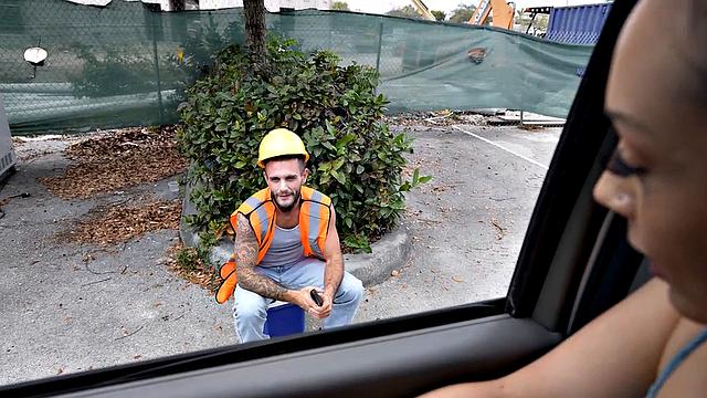 Straight amateur worker fucks ass in public van outdoor