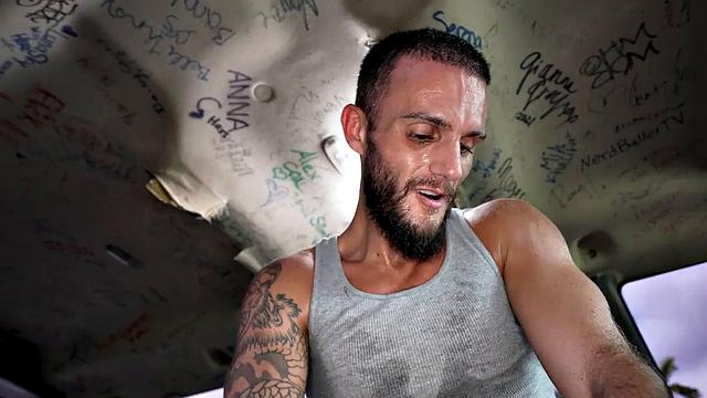 Straight amateur worker fucks ass in public van outdoor