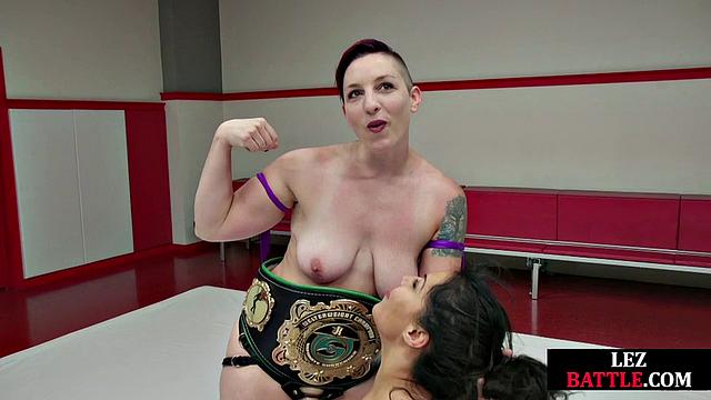 Lesbian wrestler strapon fucking opponent