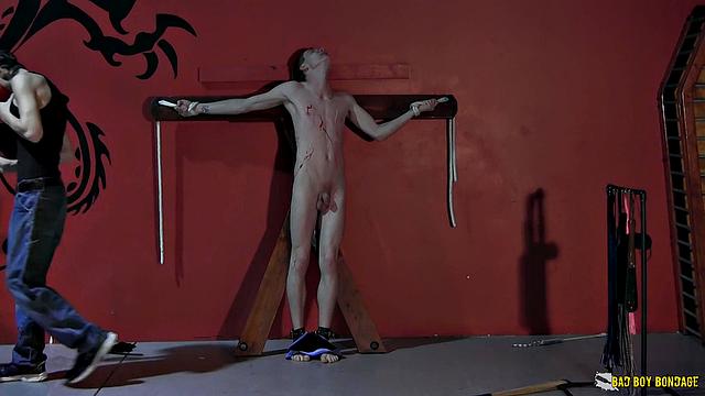 aiyden moore gets a crash course in gay sex from damien rage-lesson comes with plenty of hands-on practice