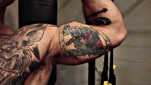 Tatted Hunk Pumps Stud Brick Kniles - Blain O'Connor