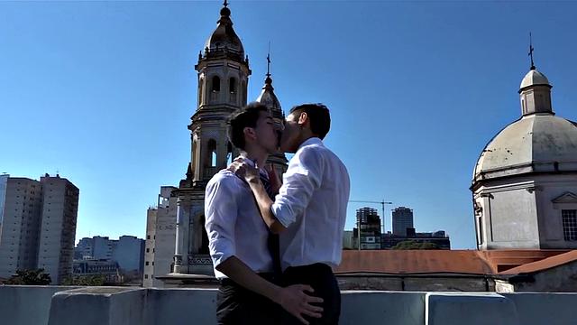 Диего разносит Сонни своим огромным членом