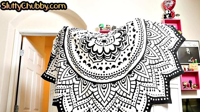 Nasty BBW tugging and sucking