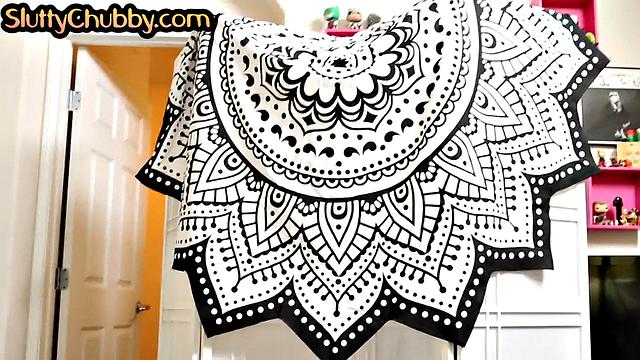 Nasty BBW tugging and sucking