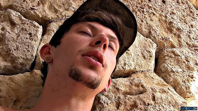 Fit French Boy Xavier Wanks Outside - Xavier Sibley